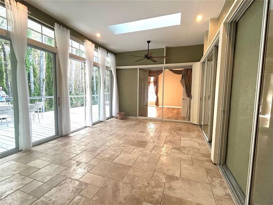 В аренду: $3,100 (4 спален, 2 ванн, 2662 Квадратных фут)