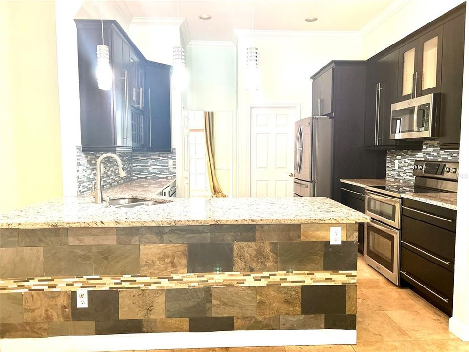 В аренду: $3,100 (4 спален, 2 ванн, 2662 Квадратных фут)