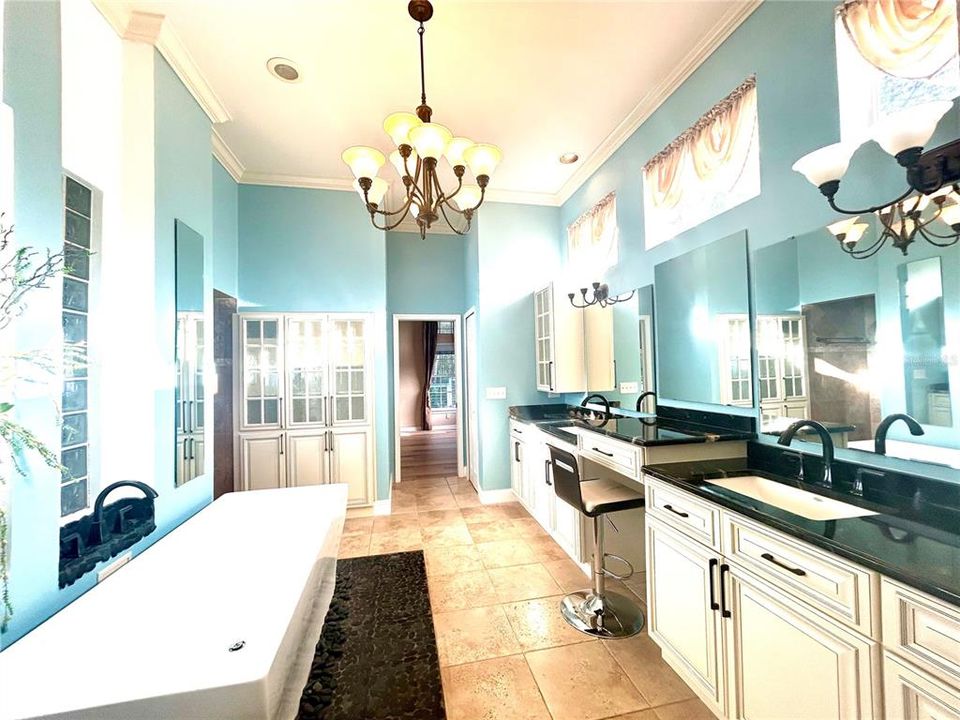 В аренду: $3,100 (4 спален, 2 ванн, 2662 Квадратных фут)