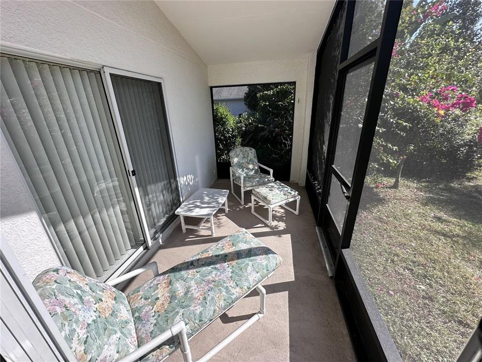 На продажу: $334,900 (4 спален, 2 ванн, 1642 Квадратных фут)