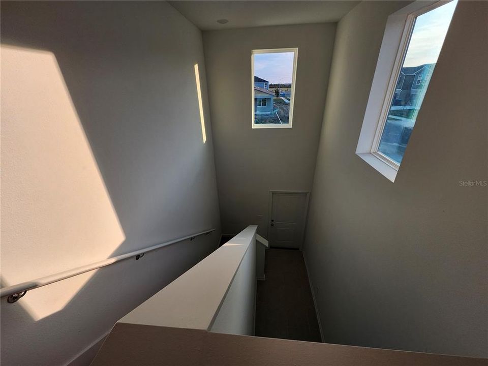 For Rent: $2,100 (4 beds, 2 baths, 1874 Square Feet)