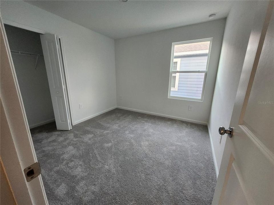 For Rent: $2,100 (4 beds, 2 baths, 1874 Square Feet)