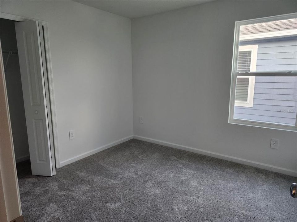 For Rent: $2,100 (4 beds, 2 baths, 1874 Square Feet)