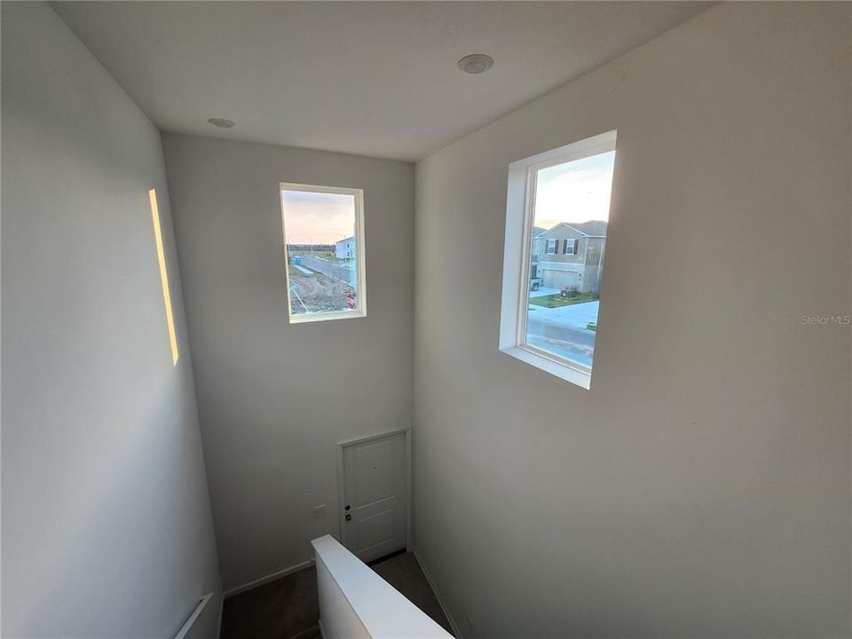 For Rent: $2,100 (4 beds, 2 baths, 1874 Square Feet)