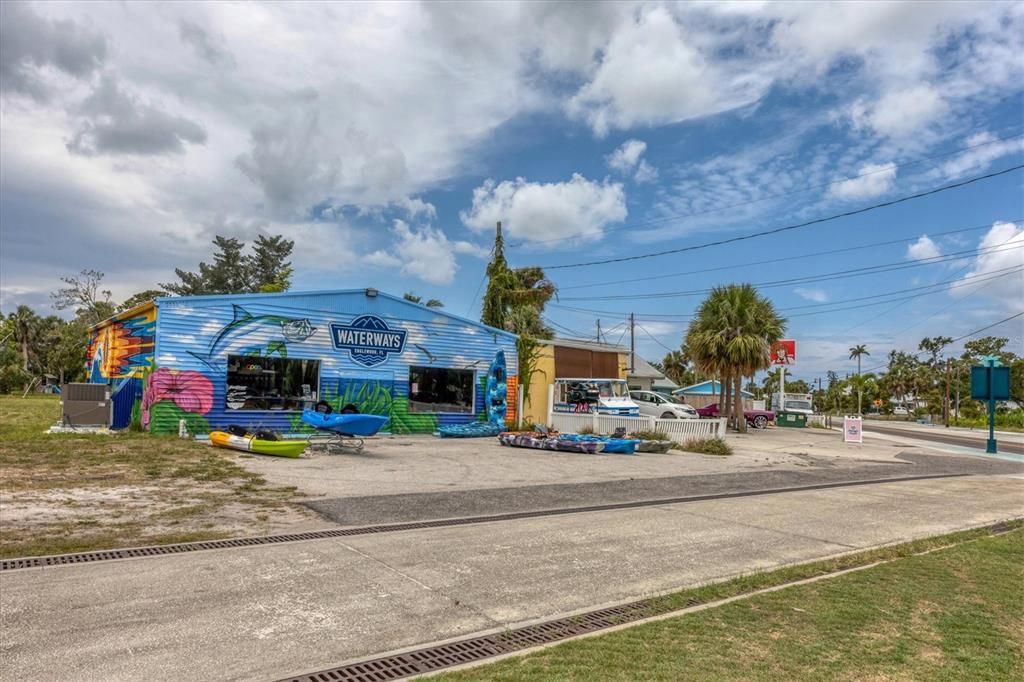 For Sale: $189,900 (2 beds, 2 baths, 1383 Square Feet)