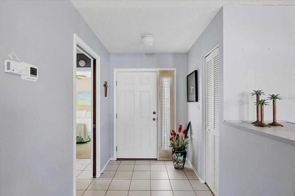 For Sale: $189,900 (2 beds, 2 baths, 1383 Square Feet)