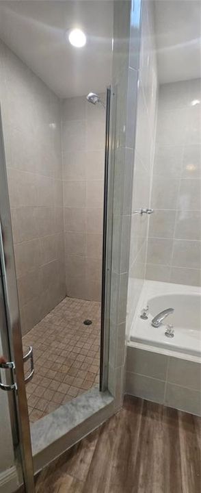 For Rent: $3,500 (3 beds, 2 baths, 2100 Square Feet)