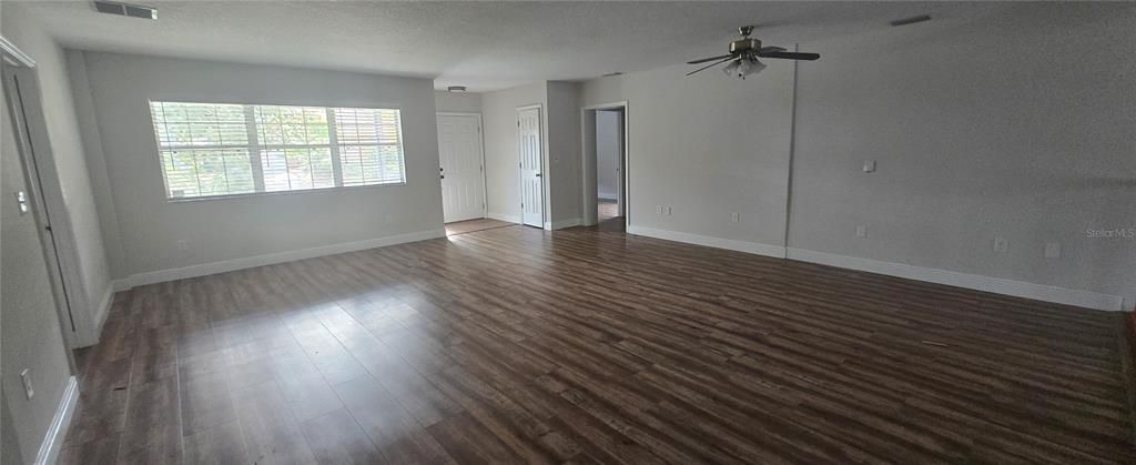 For Rent: $3,500 (3 beds, 2 baths, 2100 Square Feet)