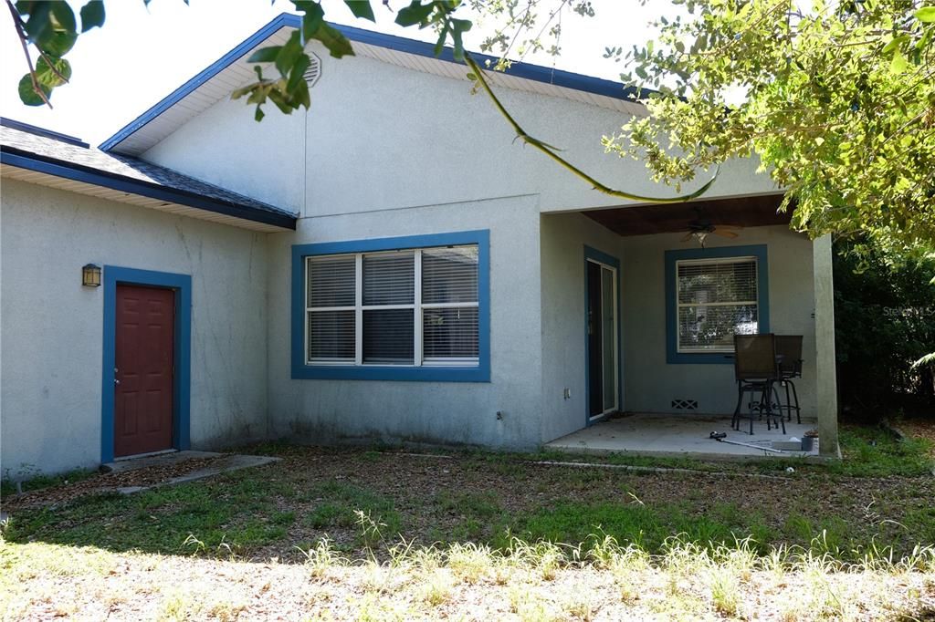For Rent: $3,500 (3 beds, 2 baths, 2100 Square Feet)