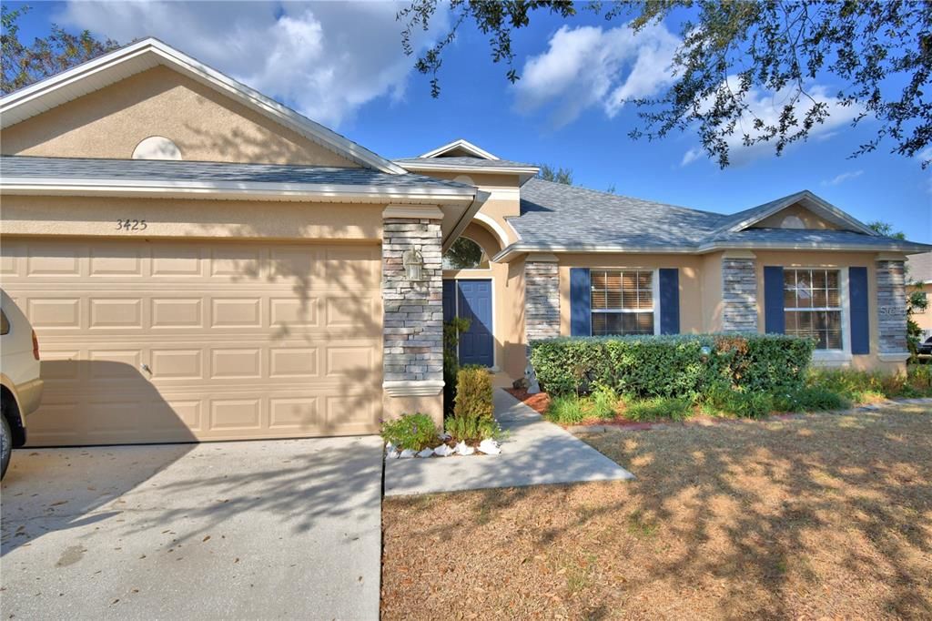 На продажу: $394,900 (4 спален, 2 ванн, 1669 Квадратных фут)