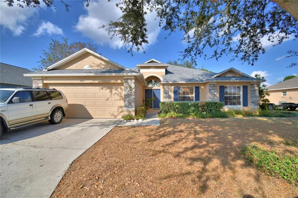 На продажу: $394,900 (4 спален, 2 ванн, 1669 Квадратных фут)