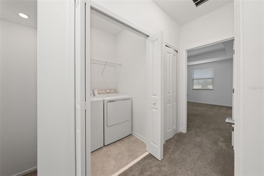 En Renta: $2,200 (3 camas, 2 baños, 1672 Pies cuadrados)