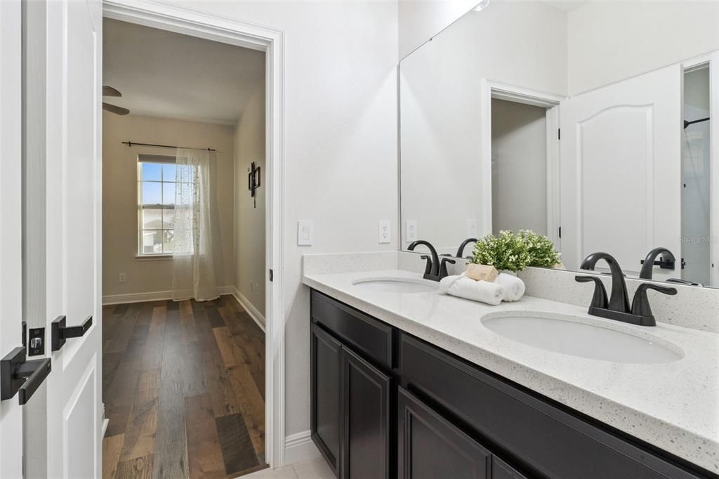 待售: $799,000 (4 贝兹, 3 浴室, 3094 平方英尺)