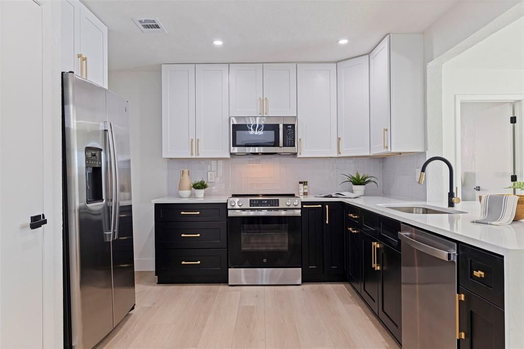 For Sale: $650,000 (4 beds, 2 baths, 1844 Square Feet)