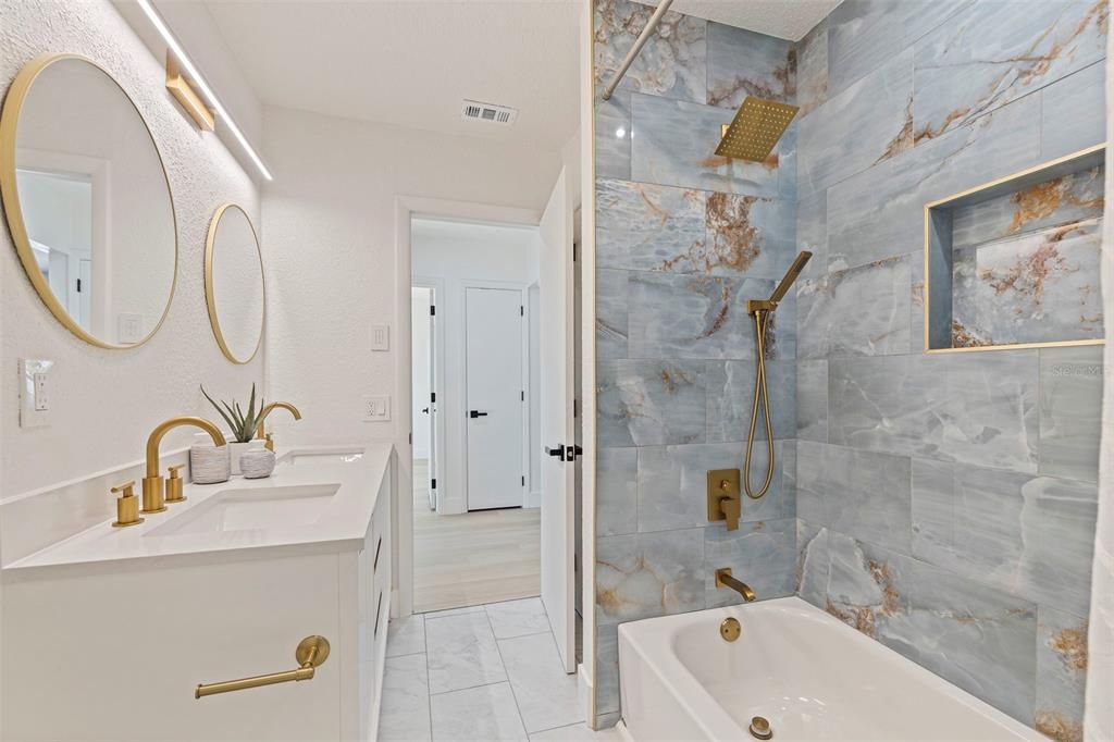 For Sale: $650,000 (4 beds, 2 baths, 1844 Square Feet)