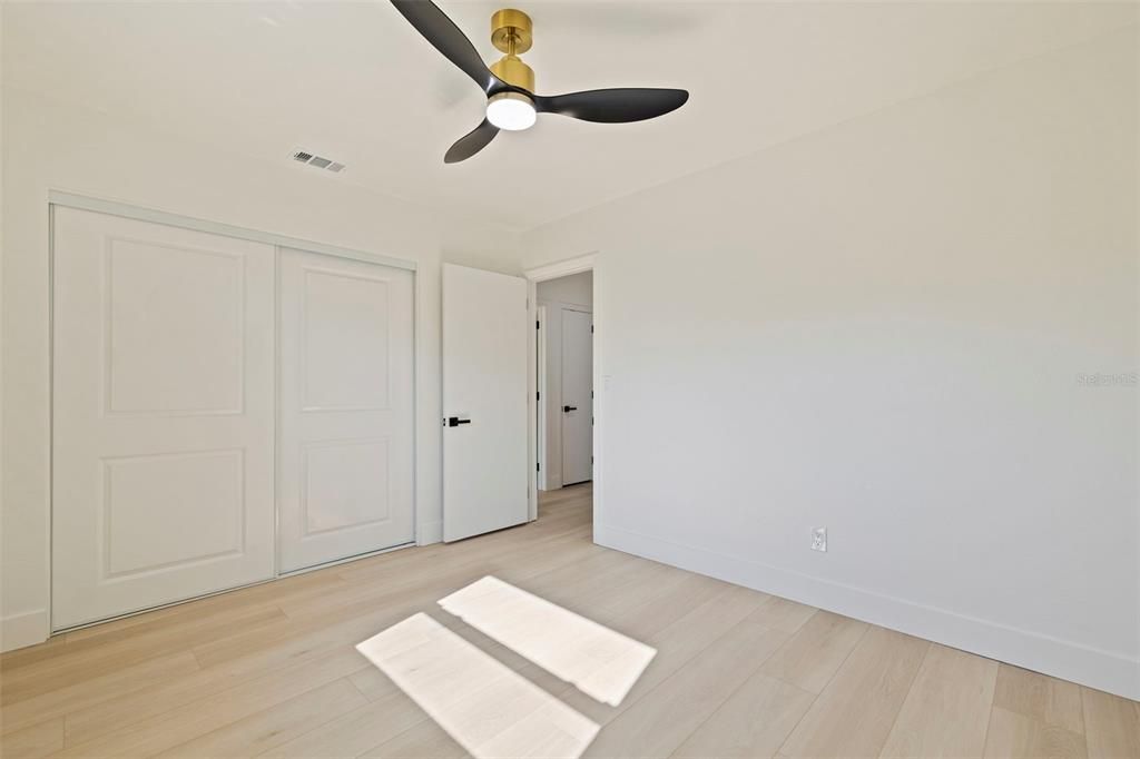 For Sale: $650,000 (4 beds, 2 baths, 1844 Square Feet)