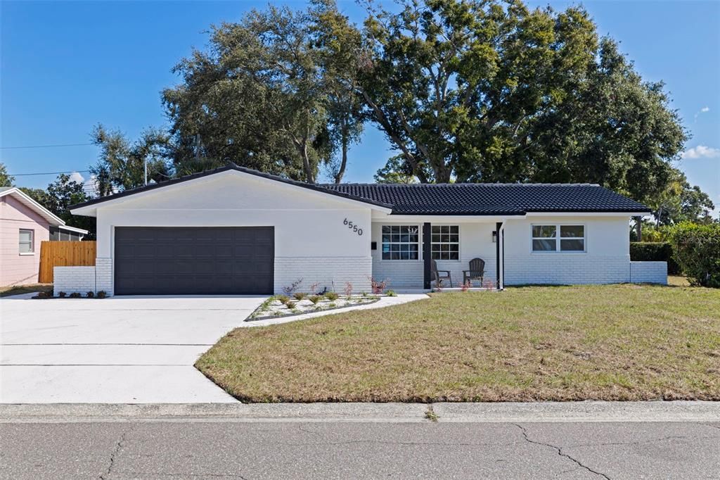 For Sale: $650,000 (4 beds, 2 baths, 1844 Square Feet)