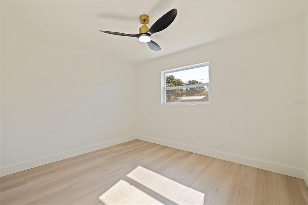 For Sale: $650,000 (4 beds, 2 baths, 1844 Square Feet)