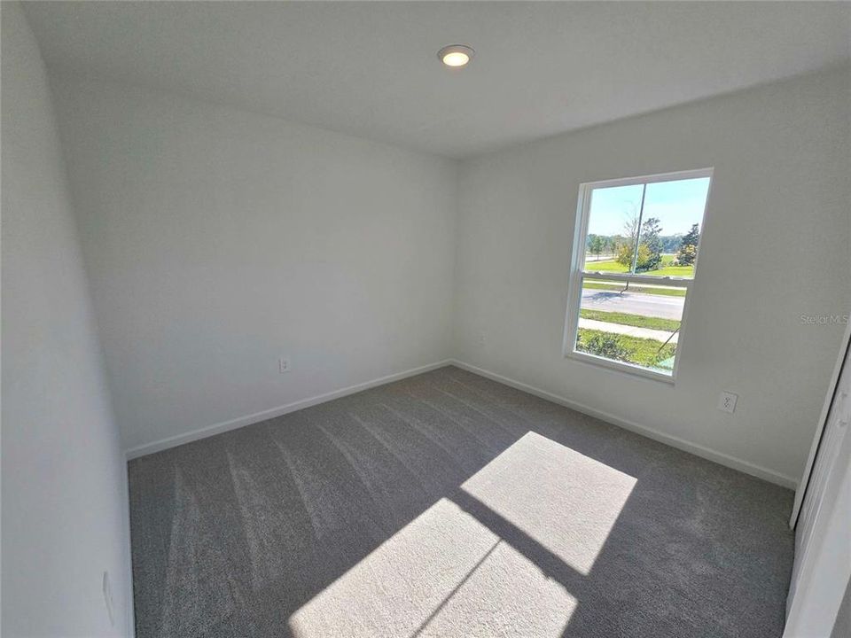 For Rent: $2,110 (3 beds, 2 baths, 1487 Square Feet)