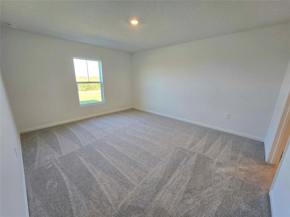 For Rent: $2,110 (3 beds, 2 baths, 1487 Square Feet)