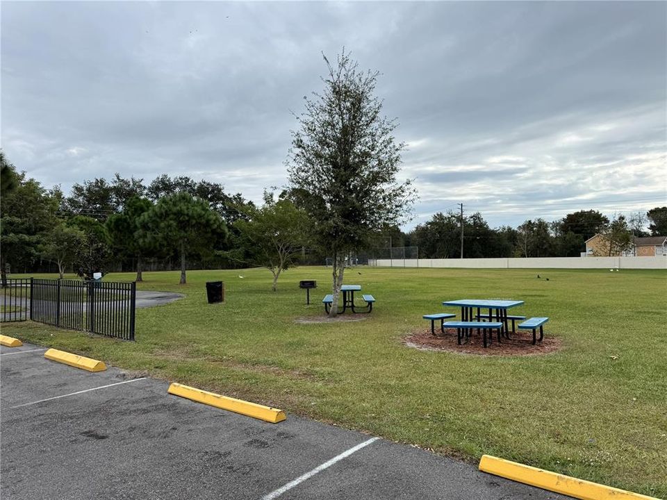 На продажу: $369,000 (3 спален, 2 ванн, 1611 Квадратных фут)