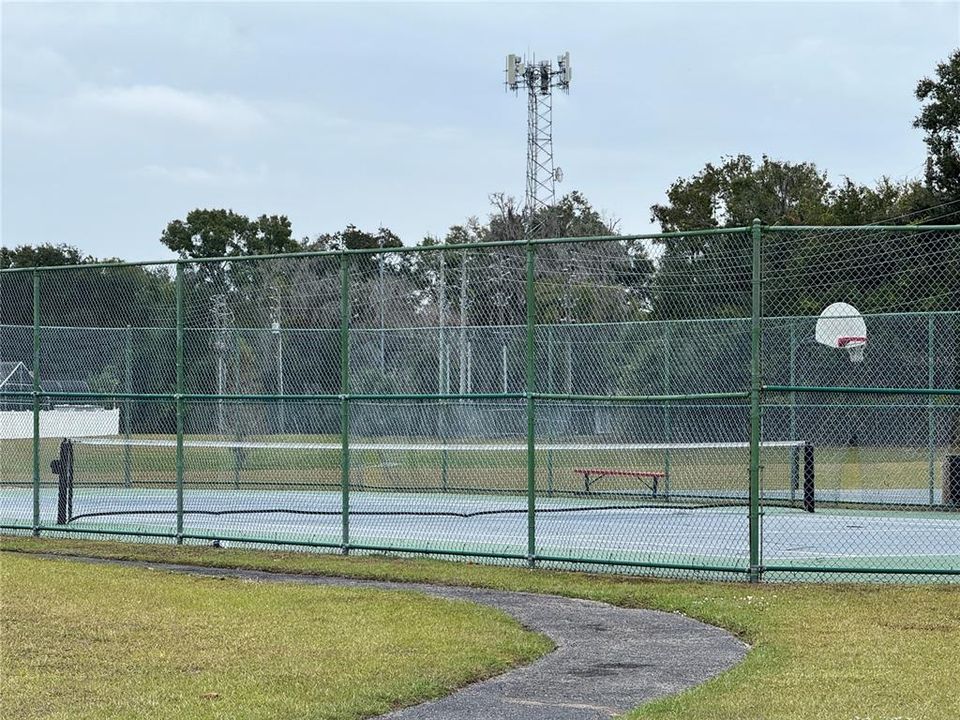 На продажу: $369,000 (3 спален, 2 ванн, 1611 Квадратных фут)