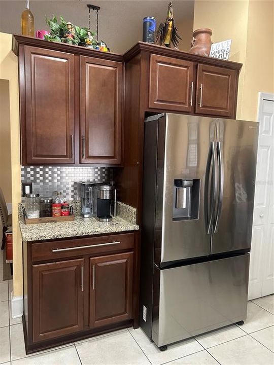 На продажу: $369,000 (3 спален, 2 ванн, 1611 Квадратных фут)