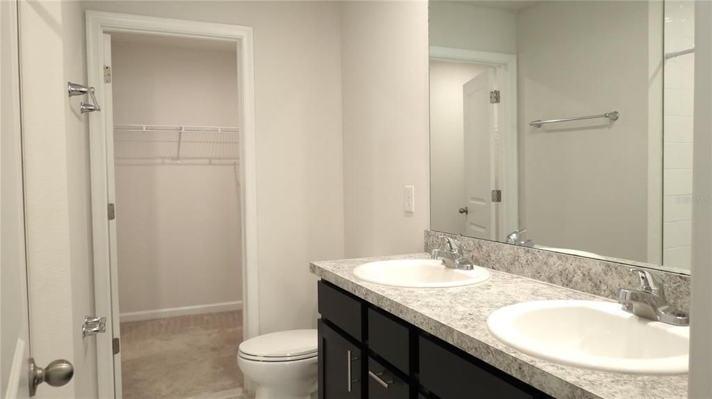 出租: $1,875 (3 贝兹, 2 浴室, 1413 平方英尺)