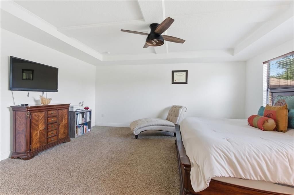 待售: $515,000 (3 贝兹, 2 浴室, 2353 平方英尺)