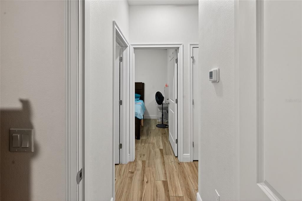 En Venta: $295,000 (4 camas, 2 baños, 1445 Pies cuadrados)