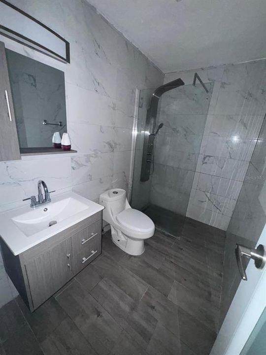 На продажу: $250,000 (3 спален, 1 ванн, 9409 Квадратных фут)