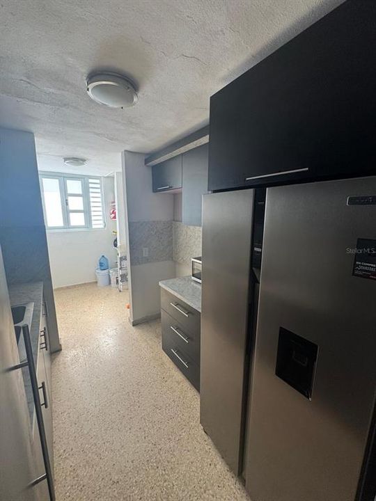 На продажу: $250,000 (3 спален, 1 ванн, 9409 Квадратных фут)