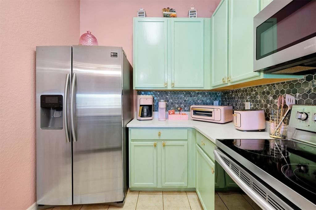 На продажу: $264,900 (3 спален, 2 ванн, 1227 Квадратных фут)