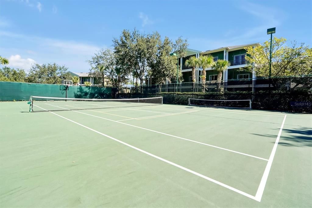 На продажу: $264,900 (3 спален, 2 ванн, 1227 Квадратных фут)