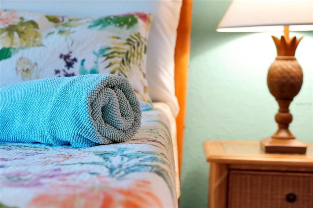 На продажу: $264,900 (3 спален, 2 ванн, 1227 Квадратных фут)