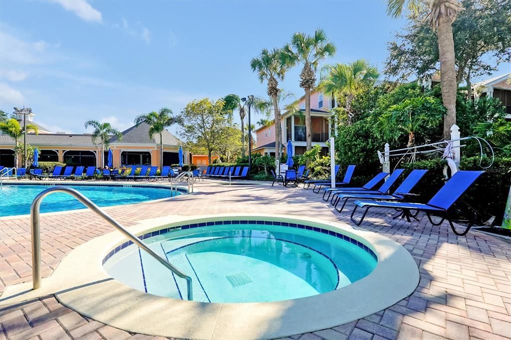 На продажу: $264,900 (3 спален, 2 ванн, 1227 Квадратных фут)