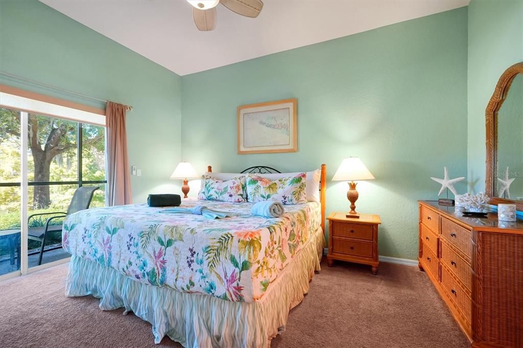 На продажу: $264,900 (3 спален, 2 ванн, 1227 Квадратных фут)