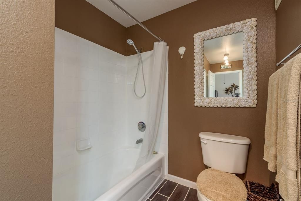 待售: $205,000 (1 贝兹, 1 浴室, 485 平方英尺)