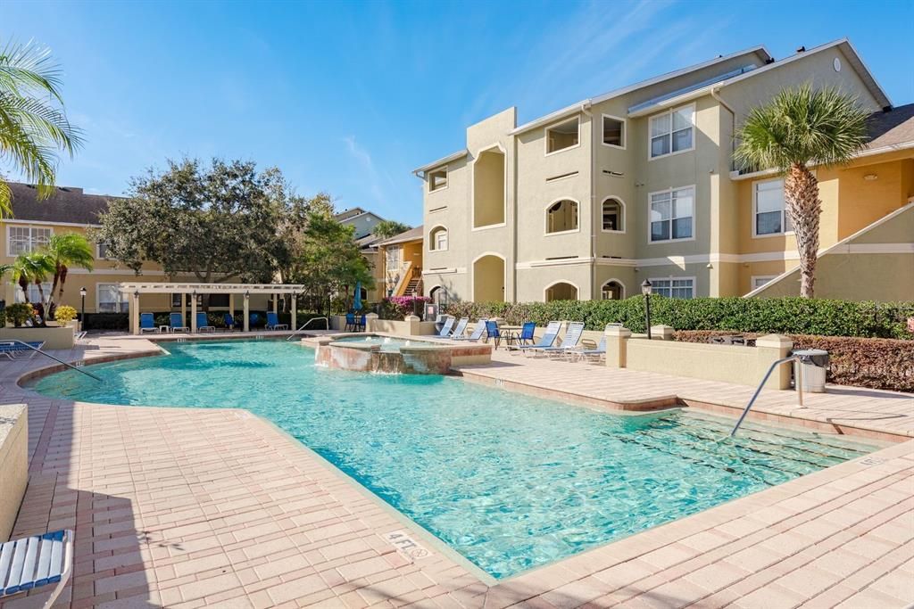 待售: $205,000 (1 贝兹, 1 浴室, 485 平方英尺)