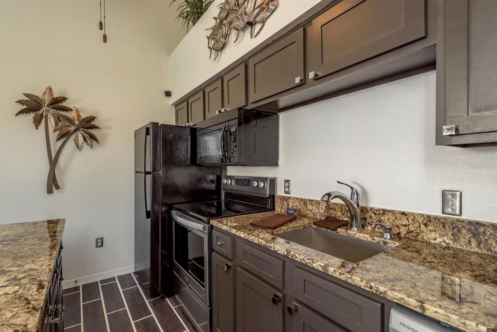 待售: $205,000 (1 贝兹, 1 浴室, 485 平方英尺)