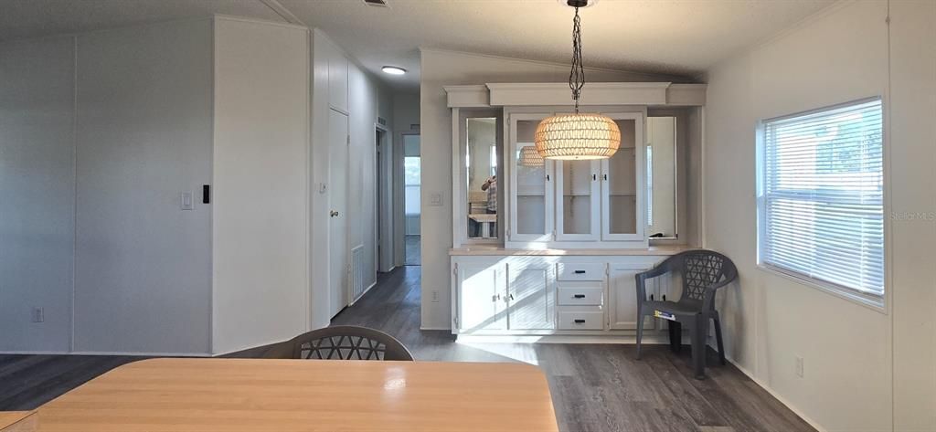 For Sale: $164,000 (2 beds, 2 baths, 1173 Square Feet)