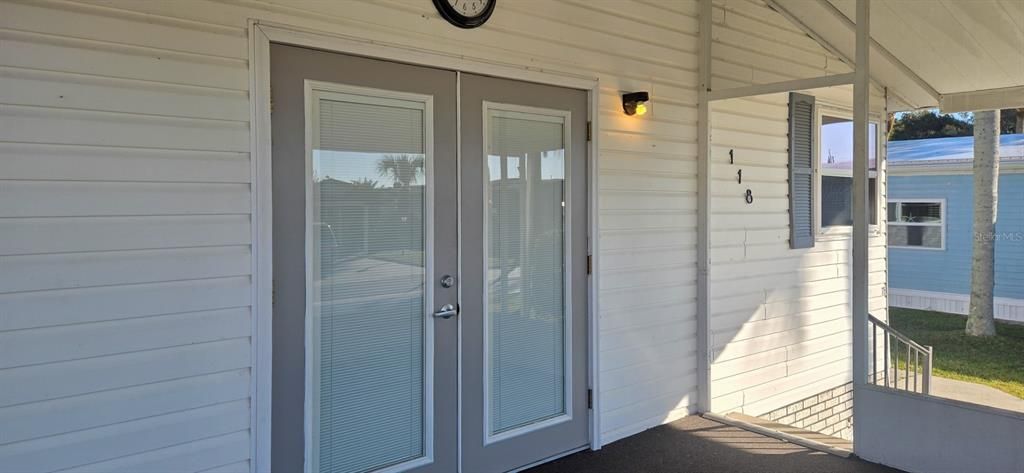 For Sale: $164,000 (2 beds, 2 baths, 1173 Square Feet)