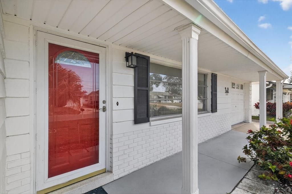 For Sale: $220,000 (2 beds, 2 baths, 1132 Square Feet)