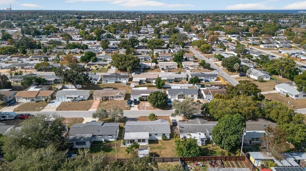 For Sale: $220,000 (2 beds, 2 baths, 1132 Square Feet)