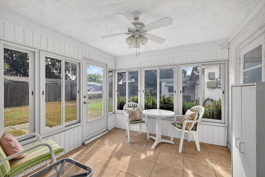 For Sale: $220,000 (2 beds, 2 baths, 1132 Square Feet)