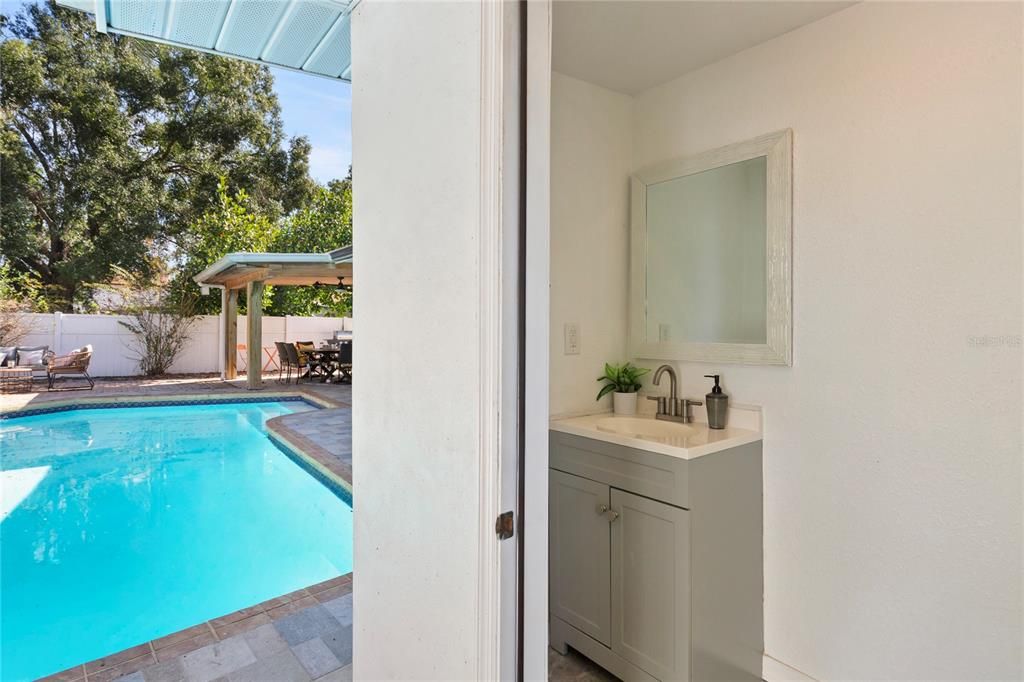 На продажу: $649,000 (5 спален, 3 ванн, 2422 Квадратных фут)