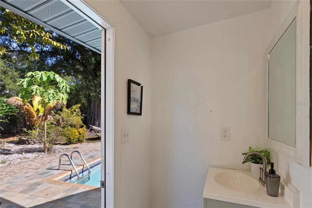 На продажу: $649,000 (5 спален, 3 ванн, 2422 Квадратных фут)