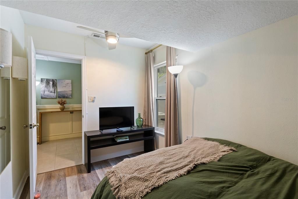 На продажу: $649,000 (5 спален, 3 ванн, 2422 Квадратных фут)