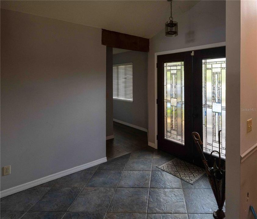 待售: $699,000 (2 贝兹, 2 浴室, 1973 平方英尺)