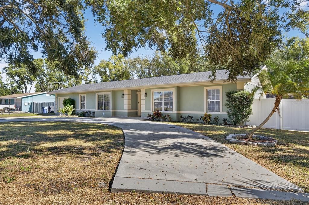 待售: $475,000 (4 贝兹, 3 浴室, 2078 平方英尺)